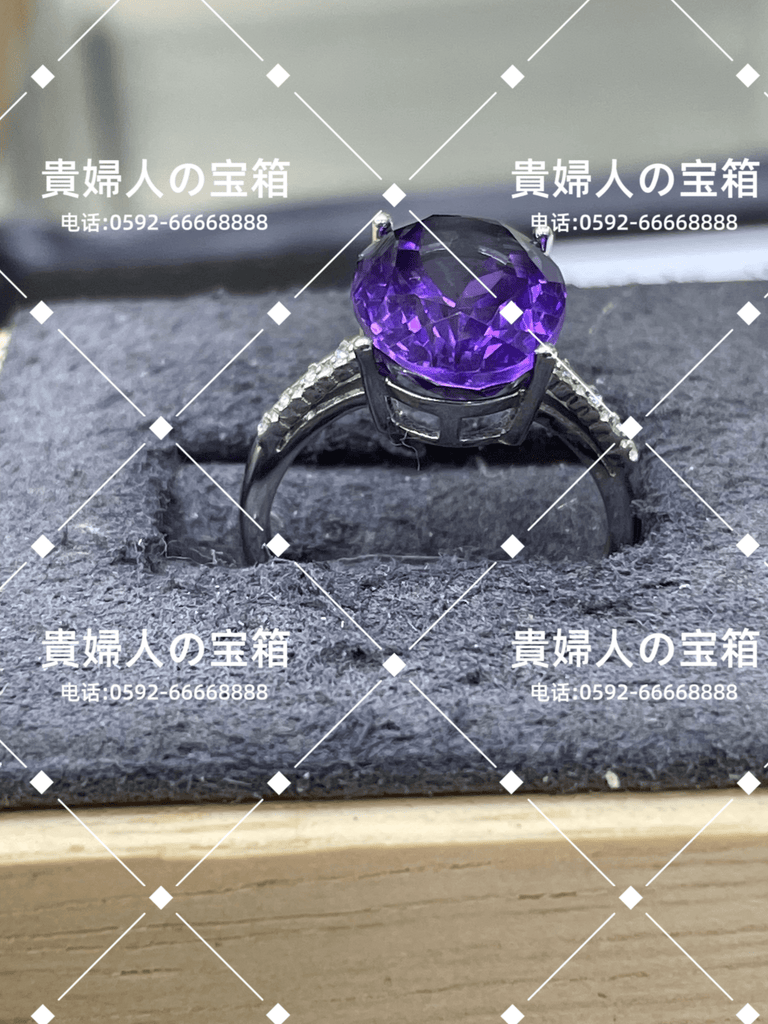 vqqda - 貴婦人の宝箱