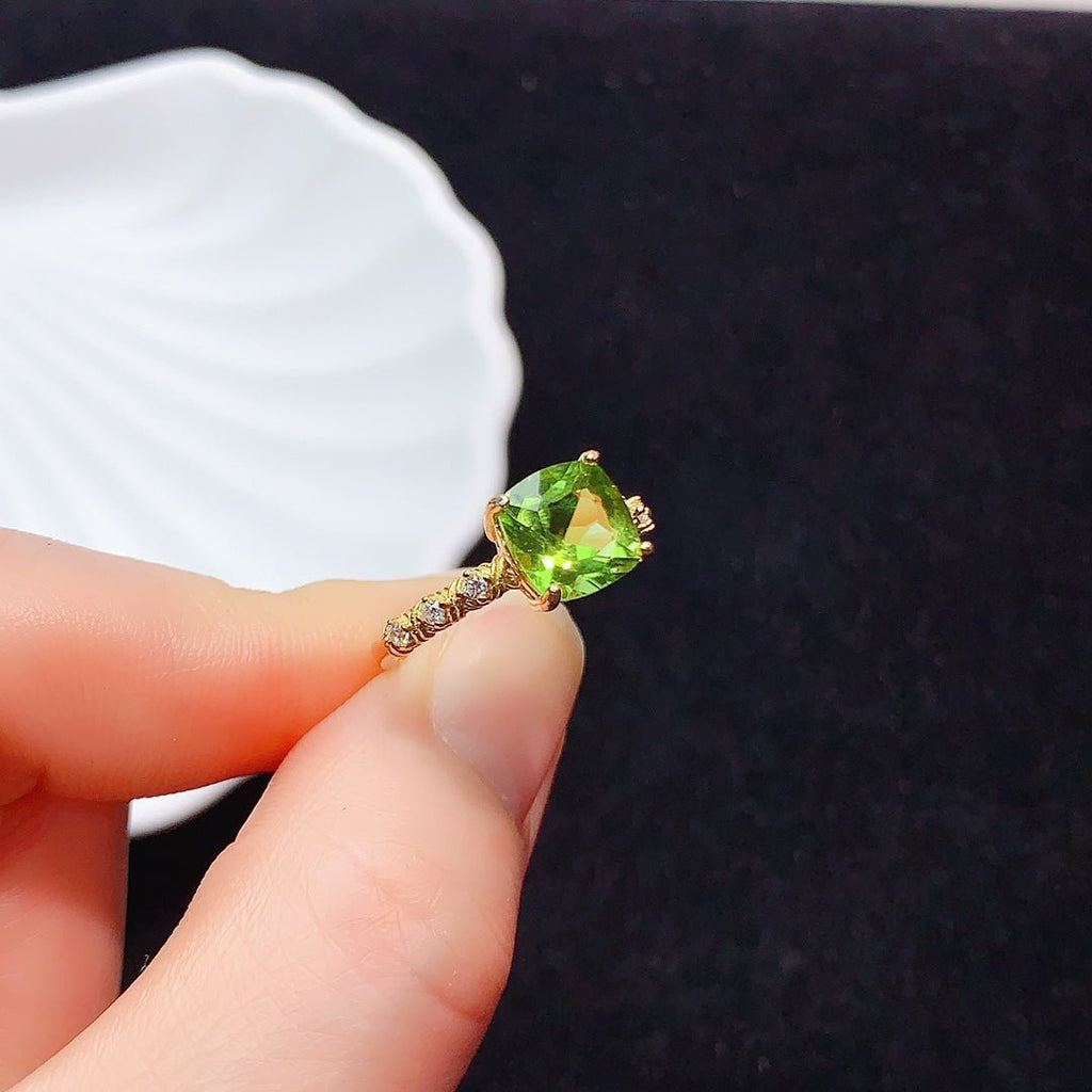 YBJ - 0615 - 110131 - 1 - 貴婦人の宝箱